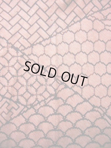 画像3: J0812O 羽織 女性用着物  シルク(正絹) ダークな  赤, 青海波 【中古】 【USED】 【リサイクル】 ★★★★☆ (3)