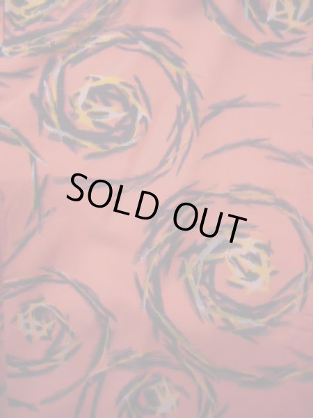 画像3: J0812V 羽織 女性用着物  綿 深い  朱赤, 抽象的模様 【中古】 【USED】 【リサイクル】 ★★★★☆ (3)