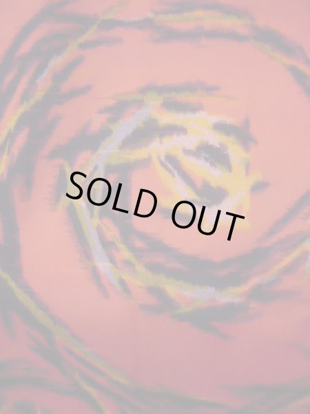 画像5: J0812V 羽織 女性用着物  綿 深い  朱赤, 抽象的模様 【中古】 【USED】 【リサイクル】 ★★★★☆ (5)