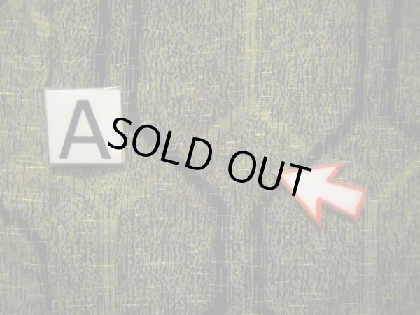 画像12: J0926L  紬 女性用着物  シルク（正絹） ヘザー（杢）  黄緑色, 亀甲 【中古】 【USED】 【リサイクル】 ★★★☆☆ (12)