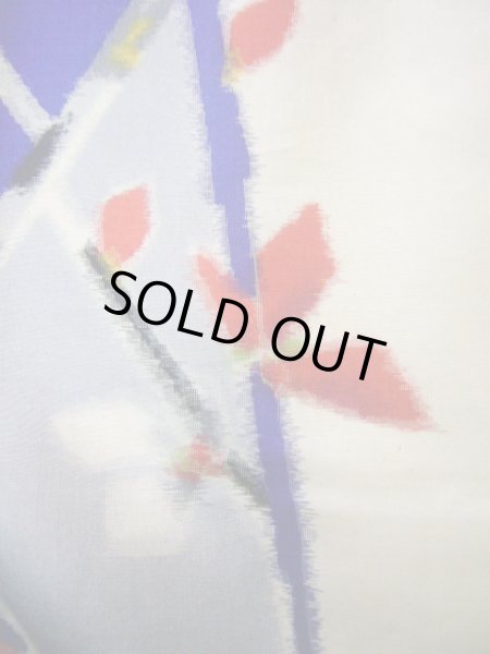 画像8: J1001J  紬 女性用着物  シルク(正絹) 深い  白, 花 【中古】 【USED】 【リサイクル】 ★★☆☆☆ (8)