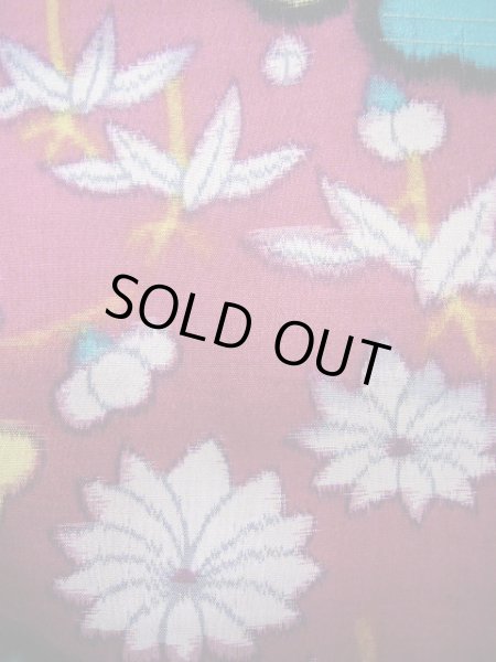 画像8: J1001K  紬 女性用着物  シルク(正絹) 深い 赤みのある 紫, ぼたん 【中古】 【USED】 【リサイクル】 ★★★★☆ (8)