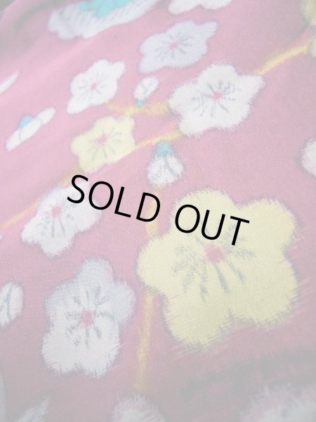 画像12: J1001K  紬 女性用着物  シルク(正絹) 深い 赤みのある 紫, ぼたん 【中古】 【USED】 【リサイクル】 ★★★★☆ (12)