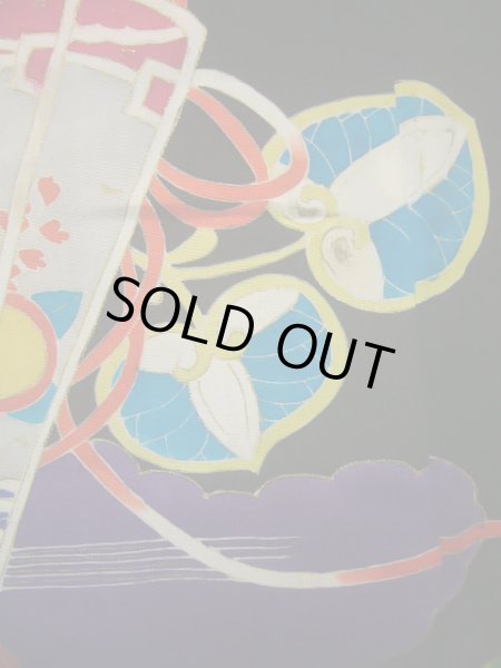 画像9: J1007B  留袖 女性用着物 葵文 シルク(正絹)   黒, 花 【中古】 【USED】 【リサイクル】 ★★☆☆☆ (9)