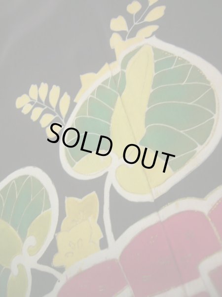 画像16: J1007B  留袖 女性用着物 葵文 シルク(正絹)   黒, 花 【中古】 【USED】 【リサイクル】 ★★☆☆☆ (16)