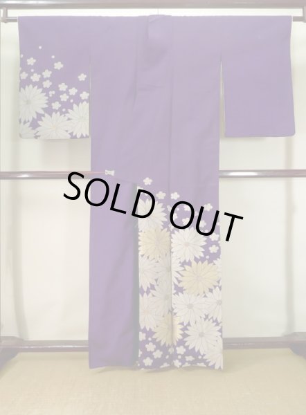画像2: J1007L  訪問着 女性用着物  シルク(正絹) 深い  紫, 花 【中古】 【USED】 【リサイクル】 ★☆☆☆☆ (2)