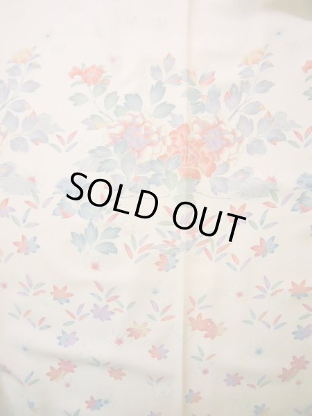 画像7: J1007P  訪問着 女性用着物  シルク(正絹) 淡い 薄い クリーム, ぼたん 【中古】 【USED】 【リサイクル】 ★★★☆☆ (7)