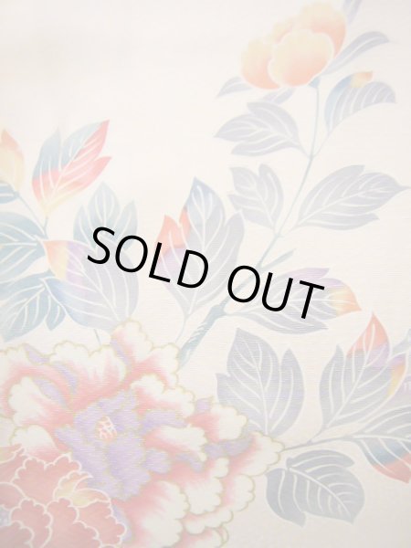 画像8: J1007P  訪問着 女性用着物  シルク(正絹) 淡い 薄い クリーム, ぼたん 【中古】 【USED】 【リサイクル】 ★★★☆☆ (8)