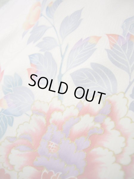 画像18: J1007P  訪問着 女性用着物  シルク(正絹) 淡い 薄い クリーム, ぼたん 【中古】 【USED】 【リサイクル】 ★★★☆☆ (18)