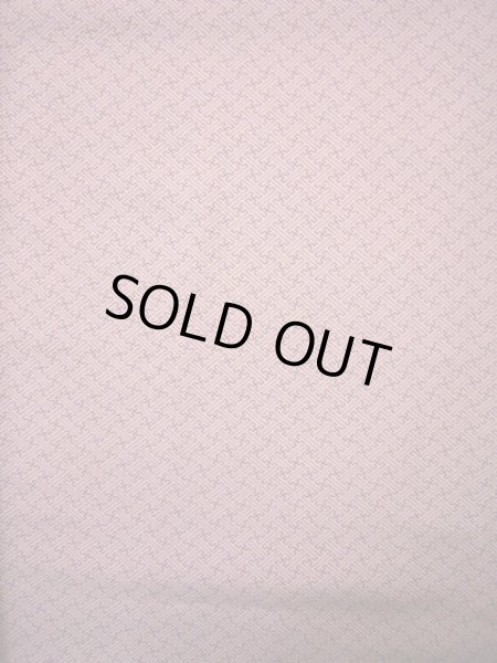 画像3: J1021V Mint  小紋 女性用着物  シルク(正絹) 淡い  ピンク, 紗綾形文 【中古】 【USED】 【リサイクル】 ★★★★☆ (3)