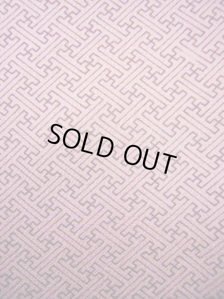 画像5: J1021V Mint  小紋 女性用着物  シルク(正絹) 淡い  ピンク, 紗綾形文 【中古】 【USED】 【リサイクル】 ★★★★☆ (5)