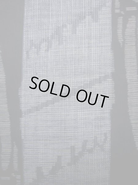 画像5: J1023A  大島紬 女性用着物 縦横絣 シルク（正絹）   黒, 笹 【中古】 【USED】 【リサイクル】 ★★☆☆☆ (5)