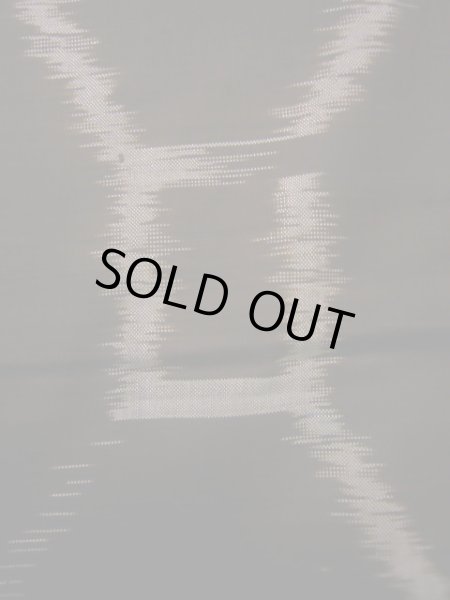 画像8: J1023C  大島紬 女性用着物 横双 シルク（正絹） 茶色がかった  黒, 花 【中古】 【USED】 【リサイクル】 ★★★☆☆ (8)