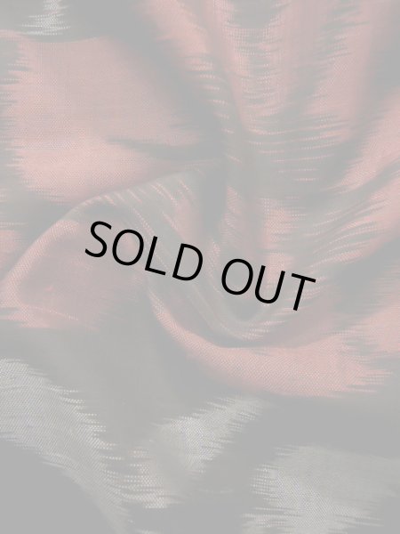 画像13: J1023C  大島紬 女性用着物 横双 シルク（正絹） 茶色がかった  黒, 花 【中古】 【USED】 【リサイクル】 ★★★☆☆ (13)