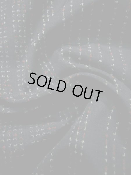 画像11: J1023H  大島紬 女性用着物 縦横絣 シルク（正絹）   オリーブ, 縞 【中古】 【USED】 【リサイクル】 ★★★★☆ (11)