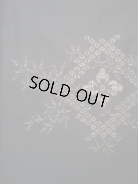 画像3: J1023M  大島紬 女性用着物  シルク(正絹) 赤みのある  黒, 笹 【中古】 【USED】 【リサイクル】 ★★★☆☆ (3)