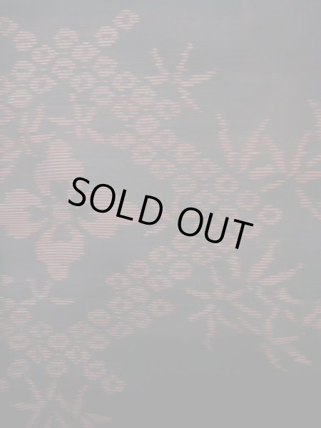 画像7: J1023M  大島紬 女性用着物  シルク(正絹) 赤みのある  黒, 笹 【中古】 【USED】 【リサイクル】 ★★★☆☆ (7)