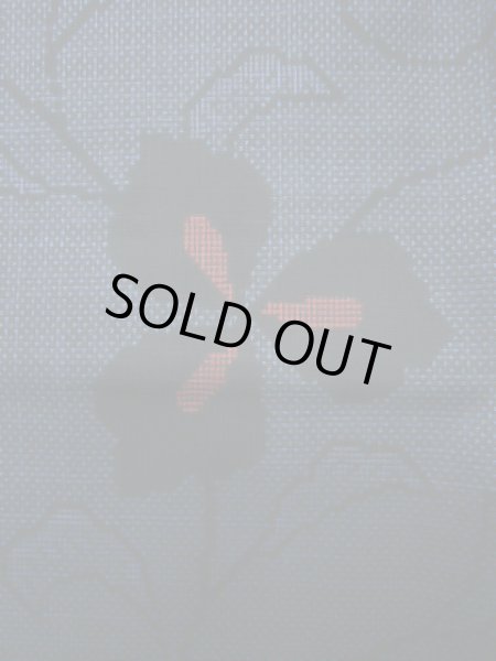 画像6: J1023P Mint  大島紬 女性用着物 縦横絣 シルク(正絹) 深い ヘザー(杢) ネイビー(紺), 花 【中古】 【USED】 【リサイクル】 ★★★★★ (6)