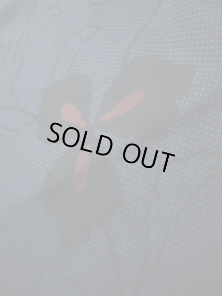 画像9: J1023P Mint  大島紬 女性用着物 縦横絣 シルク(正絹) 深い ヘザー(杢) ネイビー(紺), 花 【中古】 【USED】 【リサイクル】 ★★★★★ (9)