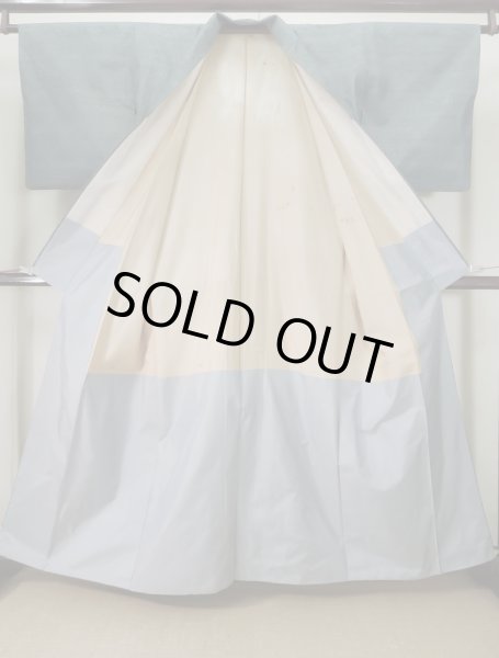 画像2: J1023S  大島紬 女性用着物 縦横絣 シルク(正絹) ヘザー(杢)  グリーン(緑), 幾何学模様 【中古】 【USED】 【リサイクル】 ★☆☆☆☆ (2)