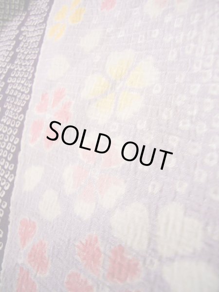 画像11: J1104J  子供用 女性用着物 杜若、鈴柄 化繊 薄い 深い 藤, 菊 【中古】 【USED】 【リサイクル】 ★★☆☆☆ (11)