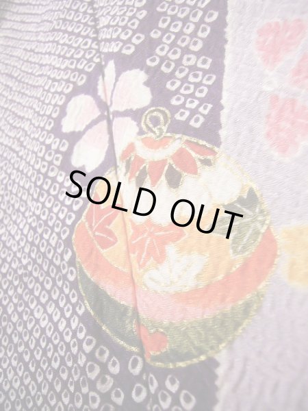 画像12: J1104J  子供用 女性用着物 杜若、鈴柄 化繊 薄い 深い 藤, 菊 【中古】 【USED】 【リサイクル】 ★★☆☆☆ (12)