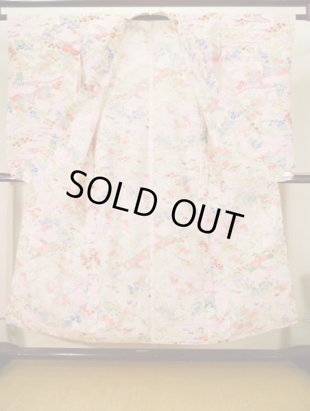画像2: J1104K  子供用 女性用着物 百合、撫子柄 シルク(正絹) 薄い 甘い ピンク, 花 【中古】 【USED】 【リサイクル】 ★★★☆☆ (2)