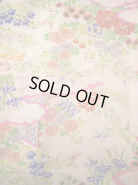 画像3: J1104K  子供用 女性用着物 百合、撫子柄 シルク(正絹) 薄い 甘い ピンク, 花 【中古】 【USED】 【リサイクル】 ★★★☆☆ (3)