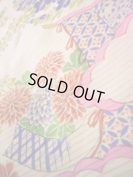 画像16: J1104K  子供用 女性用着物 百合、撫子柄 シルク(正絹) 薄い 甘い ピンク, 花 【中古】 【USED】 【リサイクル】 ★★★☆☆ (16)