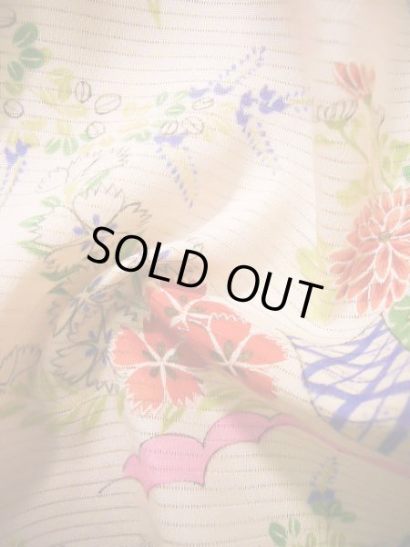 画像18: J1104K  子供用 女性用着物 百合、撫子柄 シルク(正絹) 薄い 甘い ピンク, 花 【中古】 【USED】 【リサイクル】 ★★★☆☆ (18)