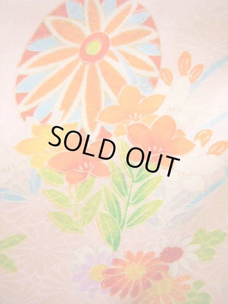 画像6: J1104T  子供用 女性用着物 毬柄 シルク(正絹) 淡い 薄い ピンク, 花 【中古】 【USED】 【リサイクル】 ★★☆☆☆ (6)