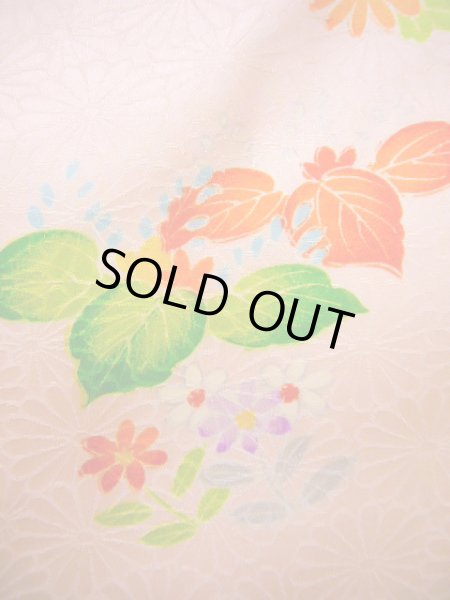 画像8: J1104T  子供用 女性用着物 毬柄 シルク(正絹) 淡い 薄い ピンク, 花 【中古】 【USED】 【リサイクル】 ★★☆☆☆ (8)