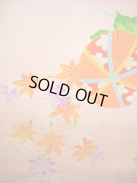 画像9: J1104T  子供用 女性用着物 毬柄 シルク(正絹) 淡い 薄い ピンク, 花 【中古】 【USED】 【リサイクル】 ★★☆☆☆ (9)