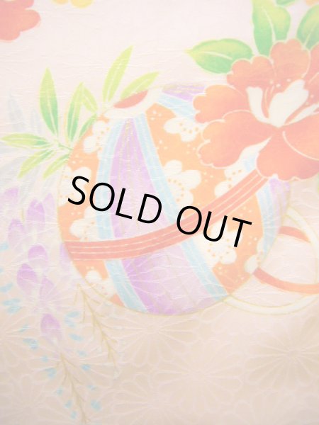 画像12: J1104T  子供用 女性用着物 毬柄 シルク(正絹) 淡い 薄い ピンク, 花 【中古】 【USED】 【リサイクル】 ★★☆☆☆ (12)