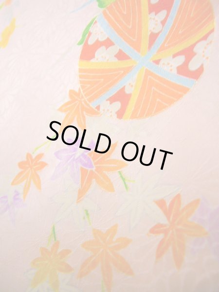 画像16: J1104T  子供用 女性用着物 毬柄 シルク(正絹) 淡い 薄い ピンク, 花 【中古】 【USED】 【リサイクル】 ★★☆☆☆ (16)