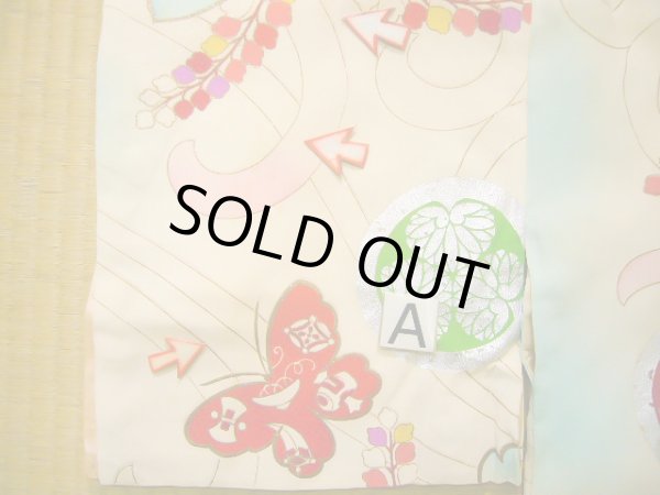 画像18: J1104U  子供用 女性用着物  シルク(正絹)   オフ ホワイト, 花 【中古】 【USED】 【リサイクル】 ★★☆☆☆ (18)