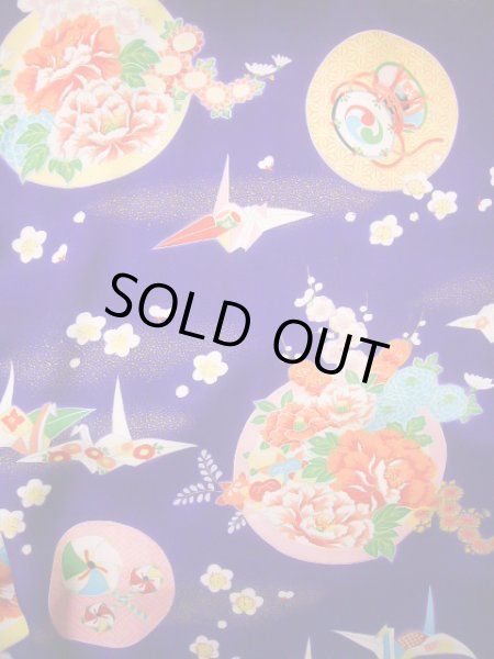 画像3: J1104V  子供用 女性用着物 折り鶴、風車、杜若柄 化繊 深い  青, 花 【中古】 【USED】 【リサイクル】 ★★☆☆☆ (3)