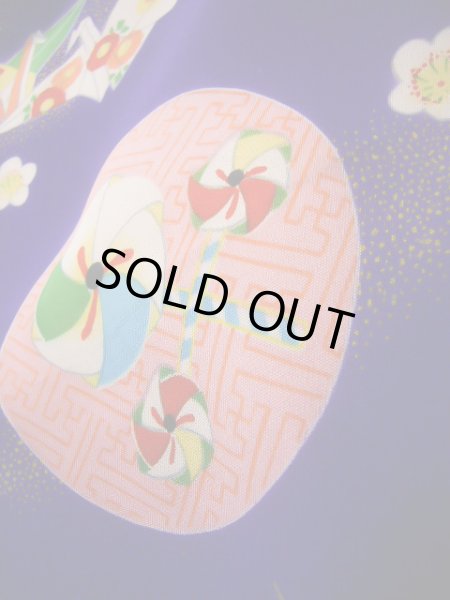 画像12: J1104V  子供用 女性用着物 折り鶴、風車、杜若柄 化繊 深い  青, 花 【中古】 【USED】 【リサイクル】 ★★☆☆☆ (12)