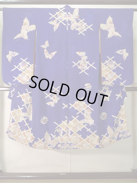 画像1: J1111N  子供用 女性用着物  シルク（正絹） 深い  青, 菊 【中古】 【USED】 【リサイクル】 ★★★☆☆ (1)