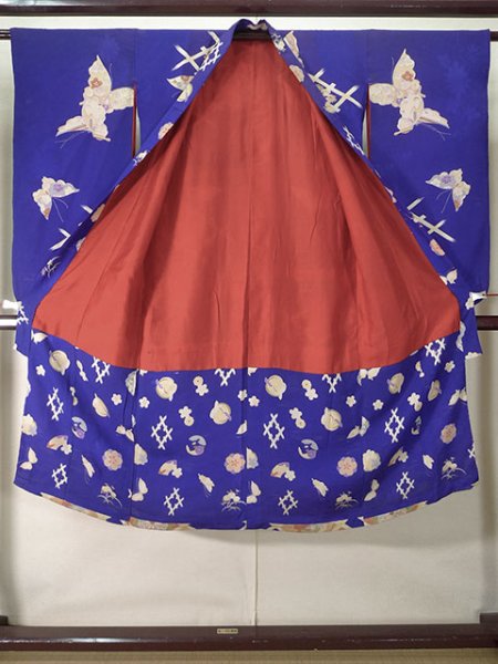 画像2: J1111N  子供用 女性用着物  シルク(正絹) 深い  青, 菊 【中古】 【USED】 【リサイクル】 ★★★☆☆ (2)