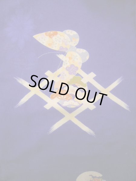 画像4: J1111N  子供用 女性用着物  シルク（正絹） 深い  青, 菊 【中古】 【USED】 【リサイクル】 ★★★☆☆ (4)