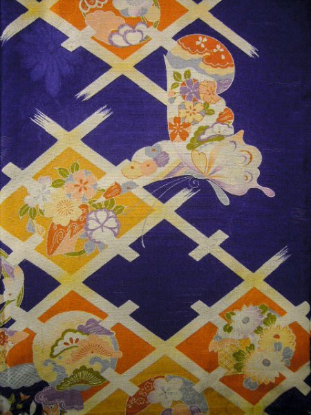 画像5: J1111N  子供用 女性用着物  シルク(正絹) 深い  青, 菊 【中古】 【USED】 【リサイクル】 ★★★☆☆ (5)