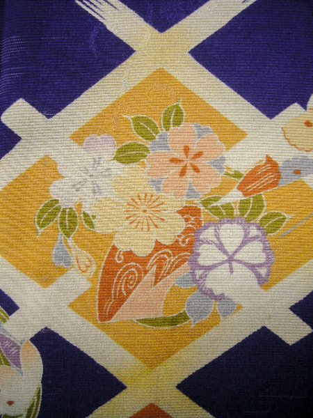 画像7: J1111N  子供用 女性用着物  シルク(正絹) 深い  青, 菊 【中古】 【USED】 【リサイクル】 ★★★☆☆ (7)