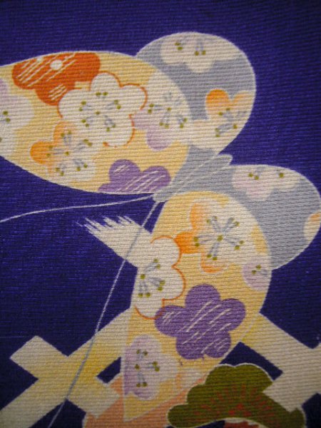 画像12: J1111N  子供用 女性用着物  シルク(正絹) 深い  青, 菊 【中古】 【USED】 【リサイクル】 ★★★☆☆ (12)