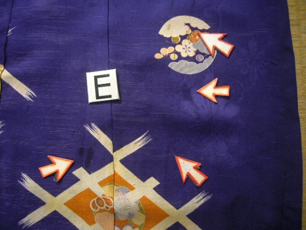 画像27: J1111N  子供用 女性用着物  シルク(正絹) 深い  青, 菊 【中古】 【USED】 【リサイクル】 ★★★☆☆ (27)