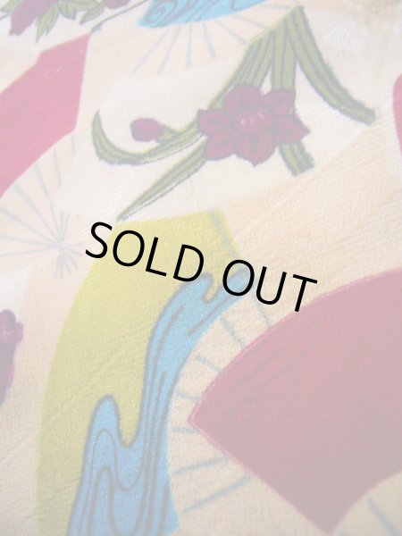 画像11: J1111O Mint  子供用 女性用着物  シルク(正絹) 淡い 薄い ベージュ, ぼたん 【中古】 【USED】 【リサイクル】 ★★★★☆ (11)