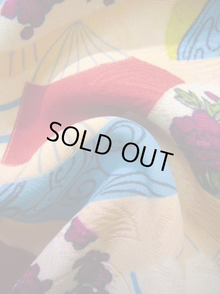 画像12: J1111O Mint  子供用 女性用着物  シルク(正絹) 淡い 薄い ベージュ, ぼたん 【中古】 【USED】 【リサイクル】 ★★★★☆ (12)