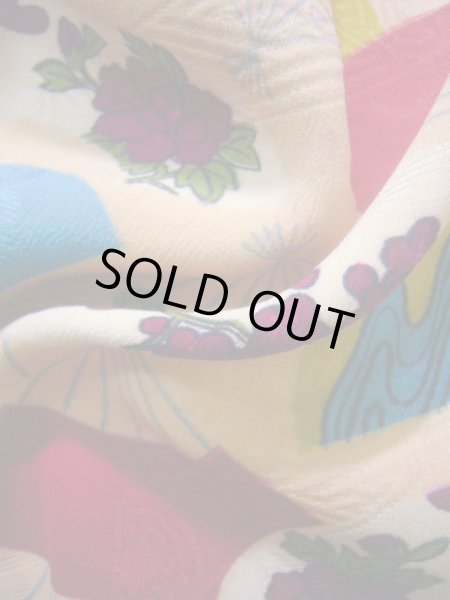 画像13: J1111O Mint  子供用 女性用着物  シルク(正絹) 淡い 薄い ベージュ, ぼたん 【中古】 【USED】 【リサイクル】 ★★★★☆ (13)