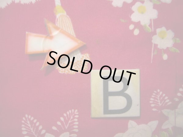 画像17: J1111T  子供用 女性用着物 鈴、杜若柄 シルク（正絹） 赤みのある 深い 紫, 花 【中古】 【USED】 【リサイクル】 ★★★☆☆ (17)