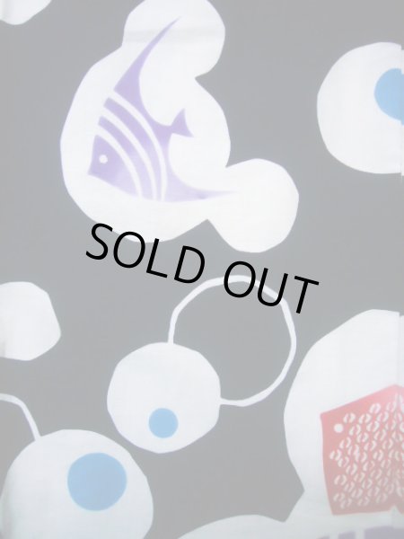 画像4: J1126S  子供用 女性用着物 浴衣、魚柄 綿   藍, 丸 【中古】 【USED】 【リサイクル】 ★★★☆☆ (4)